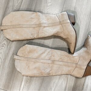 Tan Western Boots with Slouchy Design